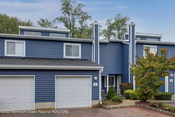 Tinton Falls, NJ 07724,8 Rambling Meadow Court