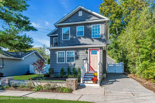 Atlantic Highlands, NJ 07716,33 Avenue C