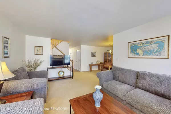 Holmdel, NJ 07733,38 Bristel Road