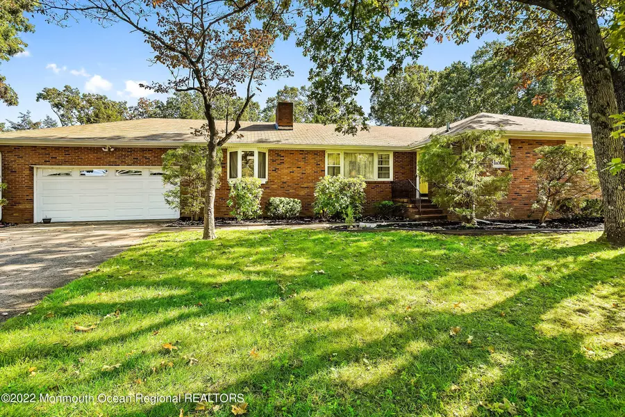 28 Lorton Lane, Old Bridge, NJ 08857