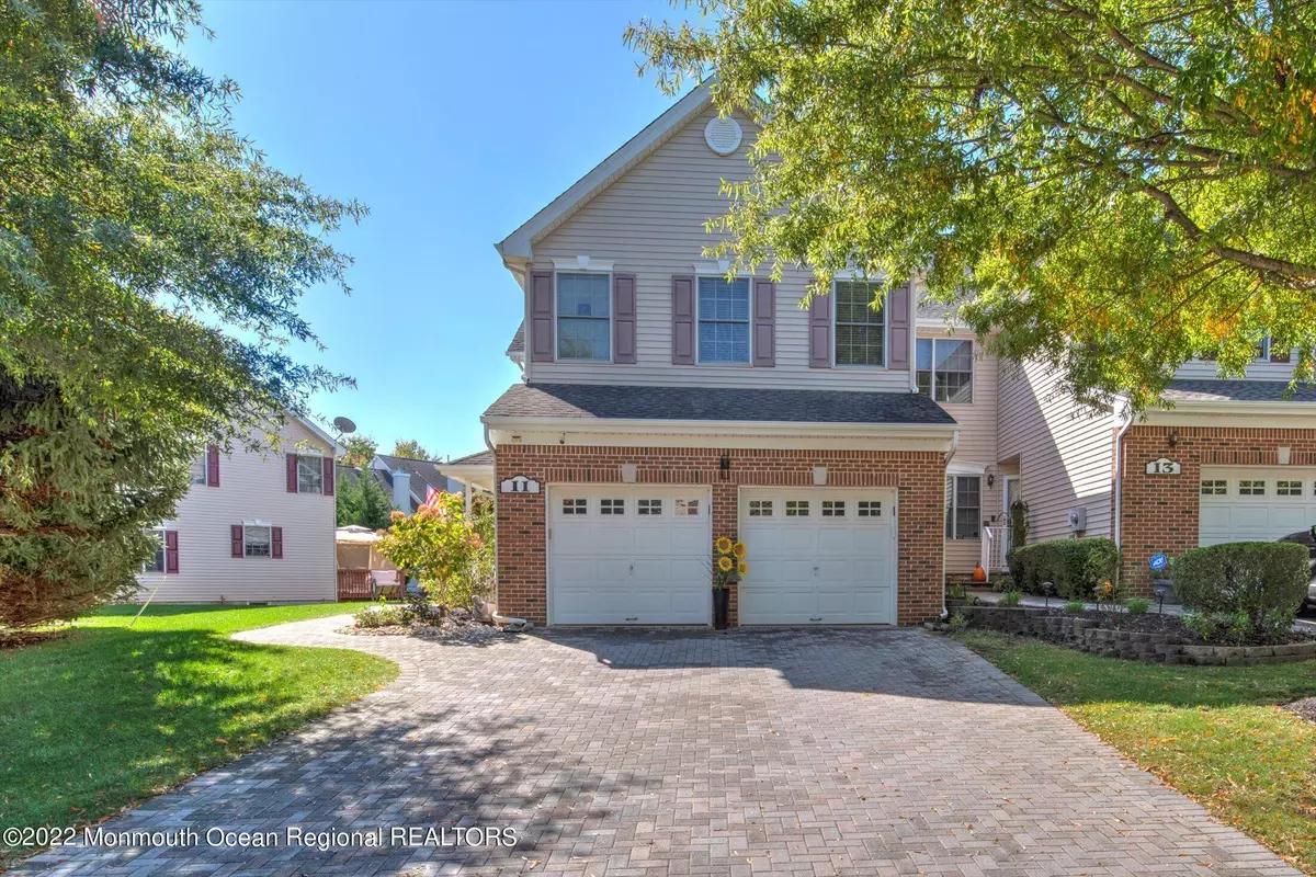 Manalapan, NJ 07726,11 Smock Court