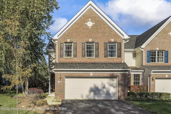 Manalapan, NJ 07726,32 Deepwater Circle