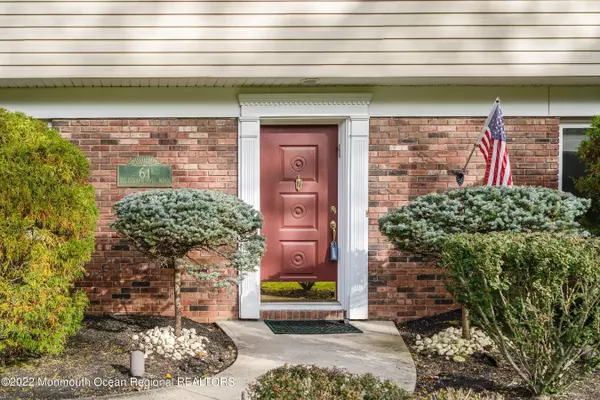 Holmdel, NJ 07733,61 Telegraph Hill Road