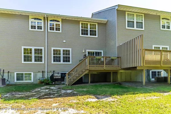 Manahawkin, NJ 08050,26 Windward Drive