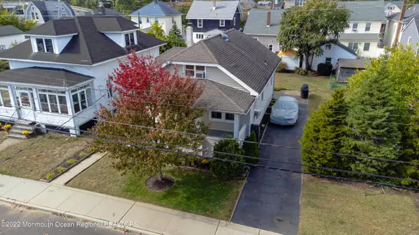 Keyport, NJ 07735,120 Chingarora Avenue