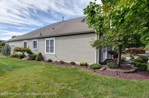 Jackson, NJ 08527,21 Turnberry Place