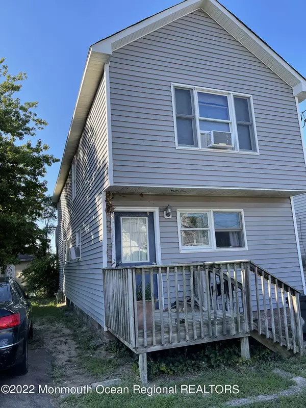 Keansburg, NJ 07734,67 Seabreeze Way