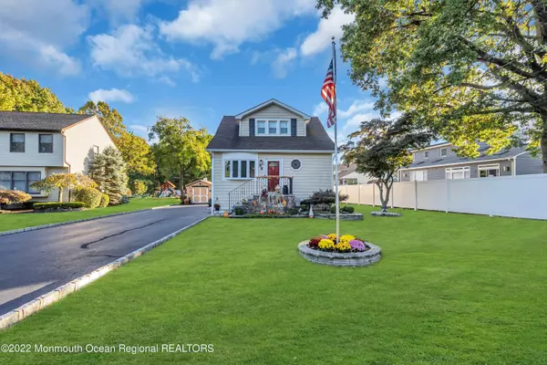 Matawan, NJ 07747,98 Aberdeen Road