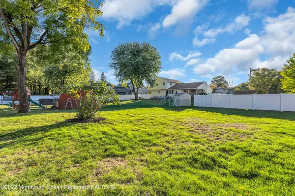 Matawan, NJ 07747,98 Aberdeen Road