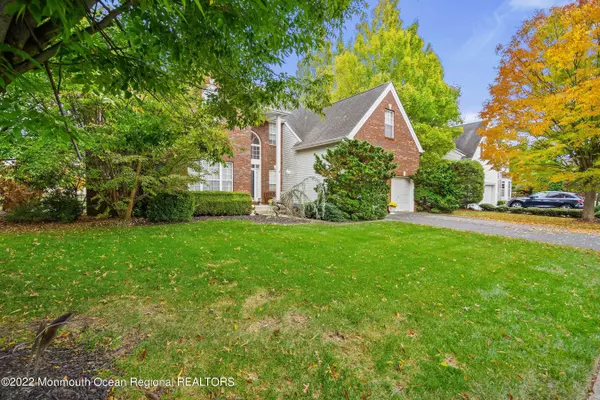 Dayton, NJ 08810,4 Tulip Drive