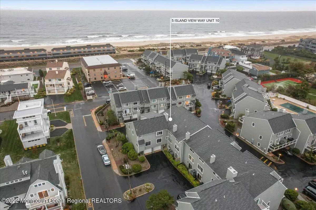 Sea Bright, NJ 07760,5 Island View Way #10