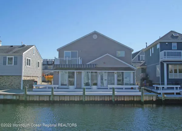 529 Lake Court, Normandy Beach, NJ 08739