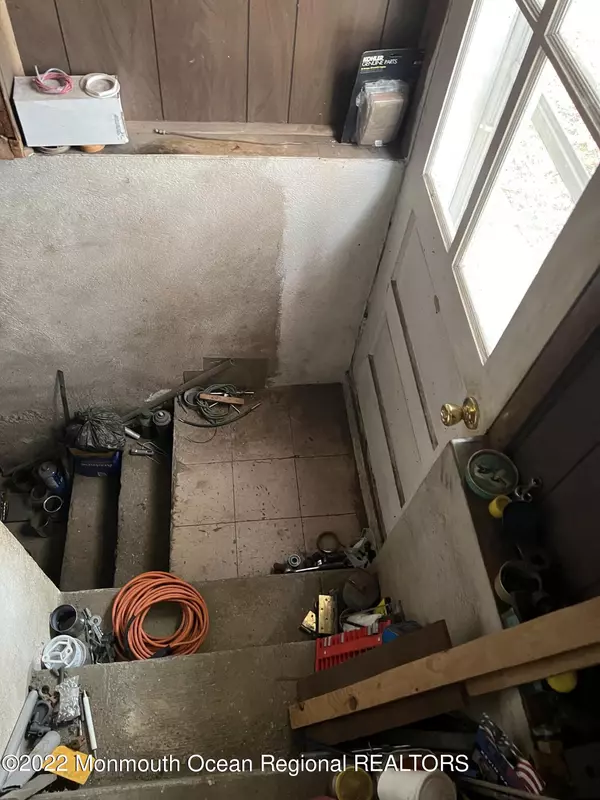 Keyport, NJ 07735,246 Greenwood Drive