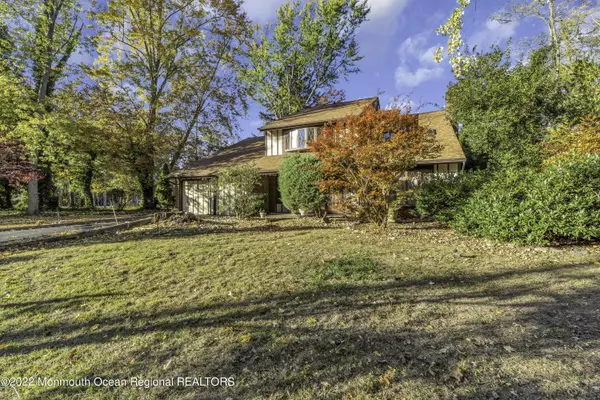 Matawan, NJ 07747,2 Scenic Lane