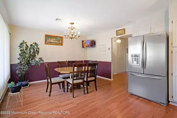 Lakewood, NJ 08701,1261 Argyll Circle