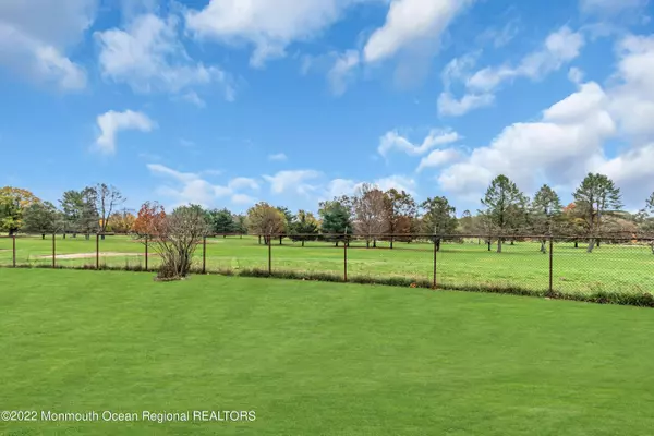 Eatontown, NJ 07724,70 Reynolds Drive