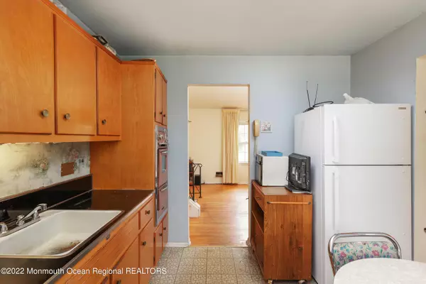 Holmdel, NJ 07733,58 Bethany Road