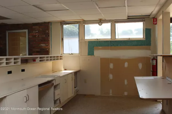 Hillsborough, NJ 08844,210 Route 206