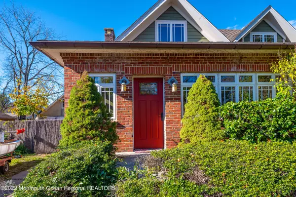Toms River, NJ 08755,17 Oliver Street
