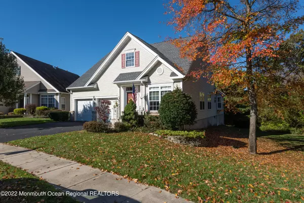 Holmdel, NJ 07733,42 Freesia Court