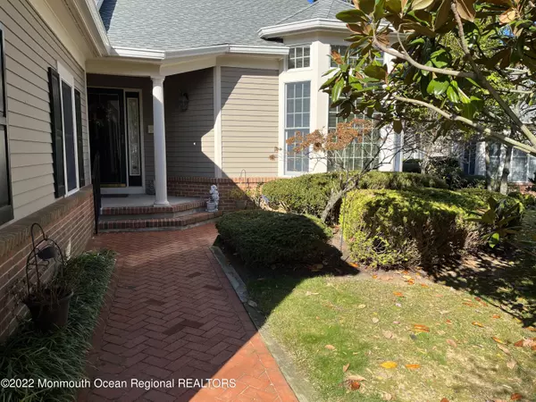 198 Heritage Court, Little Silver, NJ 07739