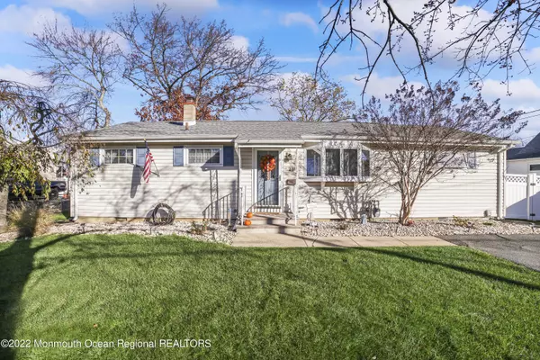 Hazlet, NJ 07730,21 Winthrop Place