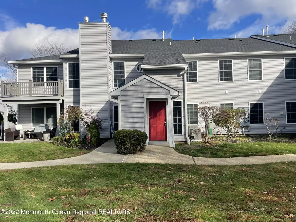 Morganville, NJ 07751,385 Yorkshire Place