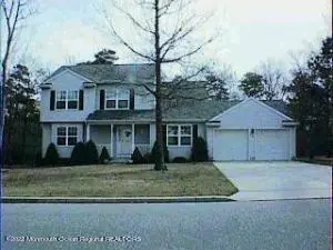 178 Royal Oak Drive, Waretown, NJ 08758