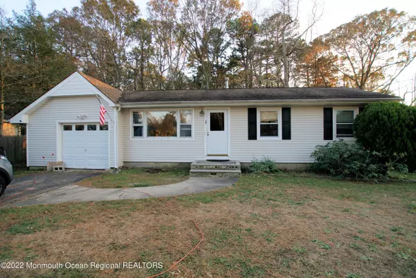 Lanoka Harbor, NJ 08734,17 Cedar Drive