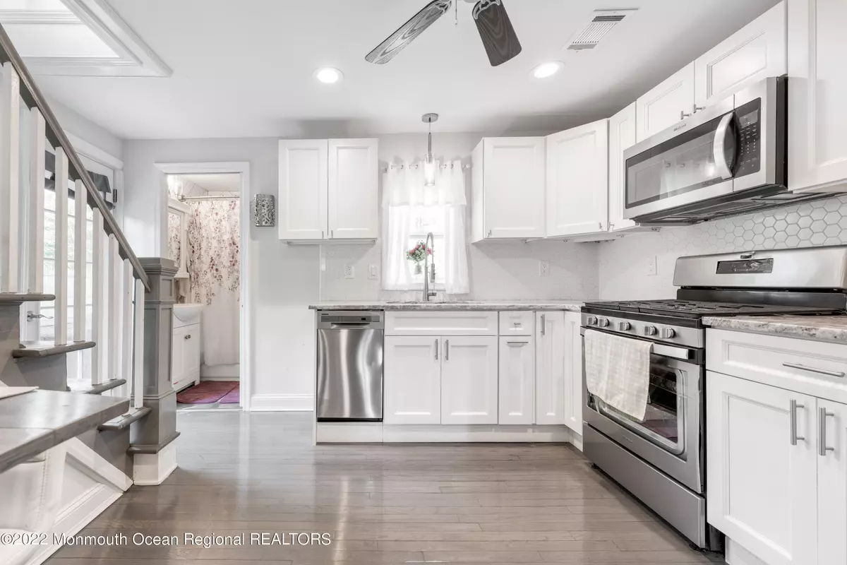 Island Heights, NJ 08732,129 Central Avenue