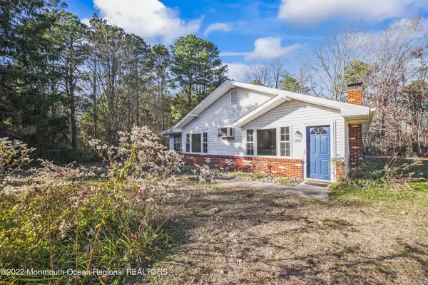 Hammonton, NJ 08037,242 Elmtowne Boulevard
