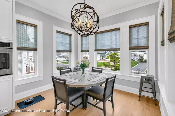 Rumson, NJ 07760,64 Waterman Avenue #A