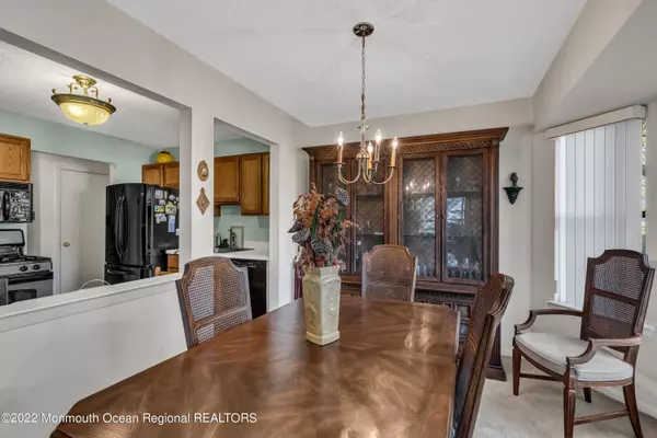 Englishtown, NJ 07726,368 Sunshine Court