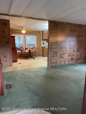 Holmdel, NJ 07733,462 Lane E E