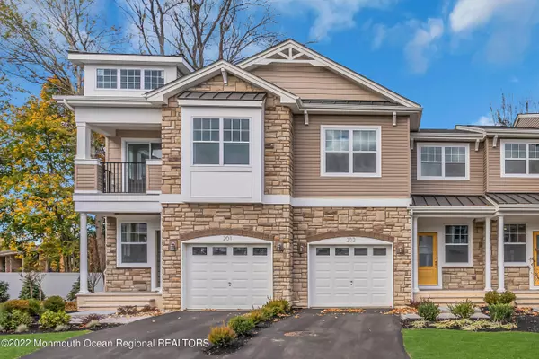 Long Branch, NJ 07740,221 Brighton Avenue #202