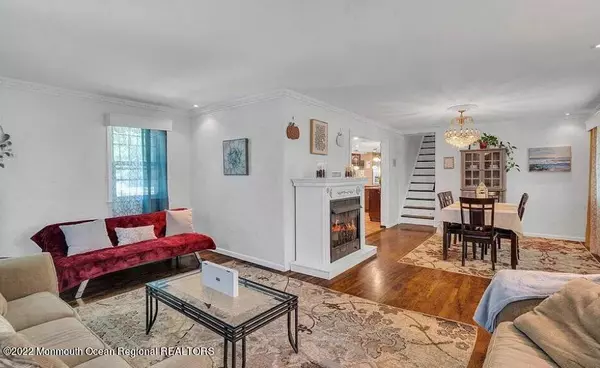 Matawan, NJ 07747,524 Lloyd Road