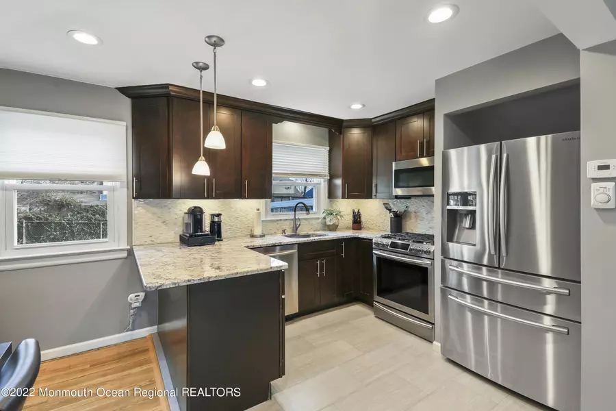 98 1st Avenue, Port Reading, NJ 07064