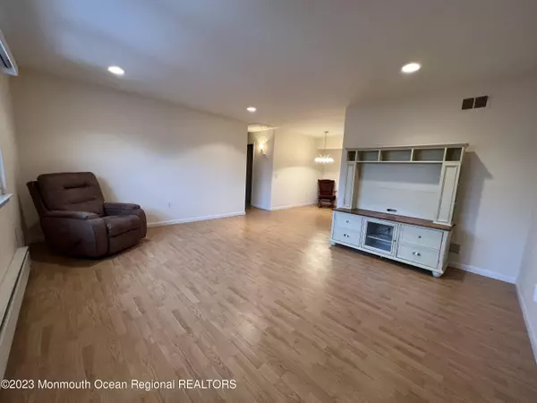 Matawan, NJ 07747,47 Galewood Drive