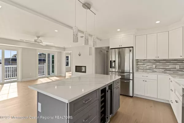 Point Pleasant Beach, NJ 08742,103 Philadelphia Avenue