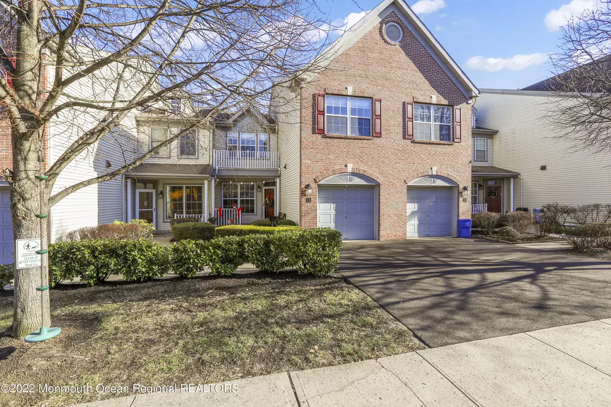 Holmdel, NJ 07733,76 Banyan Boulevard #N076