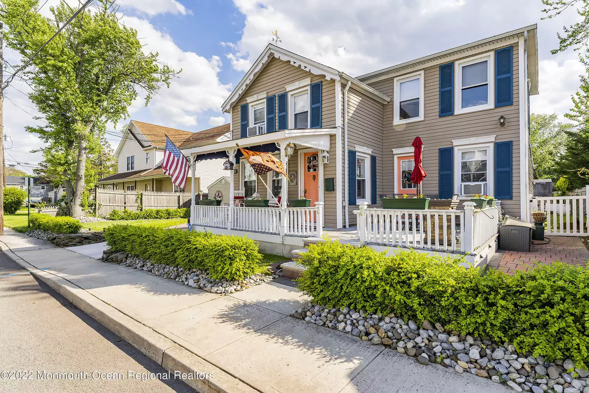 Matawan, NJ 07747,16 Clinton Street