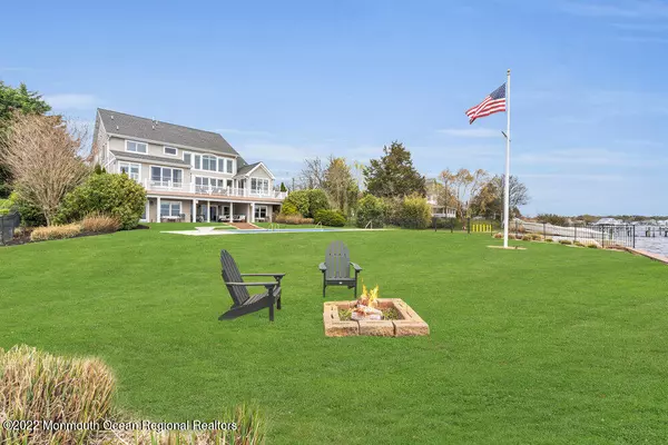 14 Bayview Avenue, Island Heights, NJ 08732