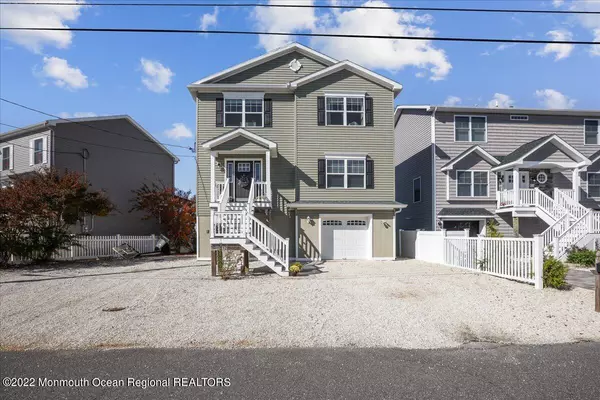 12 Ronnie Drive, Beach Haven West, NJ 08050