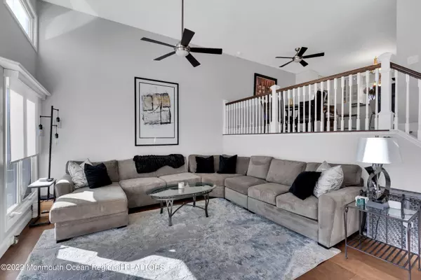 Keyport, NJ 07735,14 Haven Way