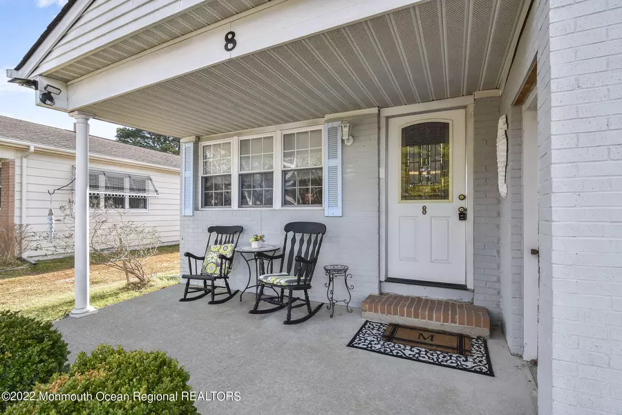 8 Polonaise Drive, Toms River, NJ 08757