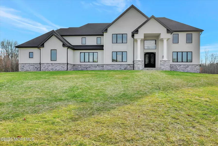 5 Cook Court, Millstone, NJ 08535