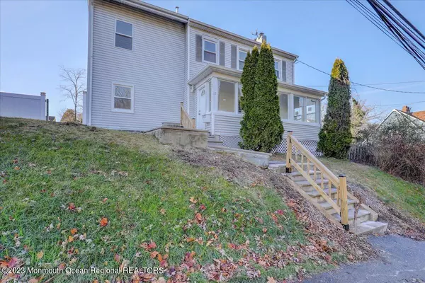 Matawan, NJ 07747,12 Ravine Drive