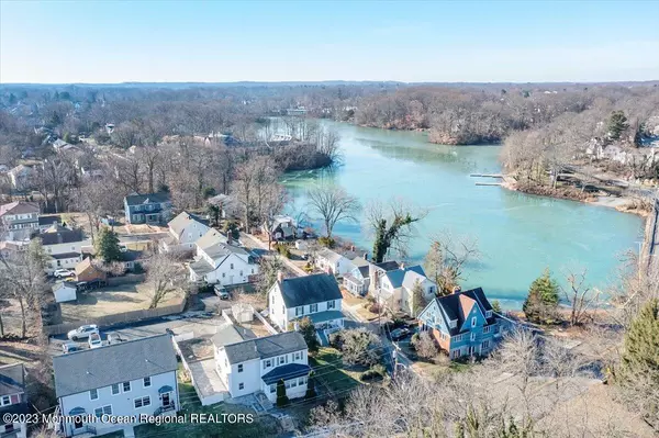 12 Ravine Drive, Matawan, NJ 07747