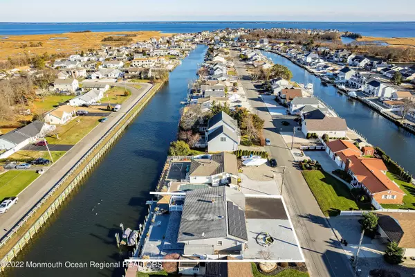 Lanoka Harbor, NJ 08734,920 Bowsprit Point