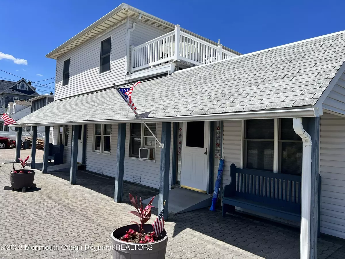 Seaside Park, NJ 08752,110 5th Avenue